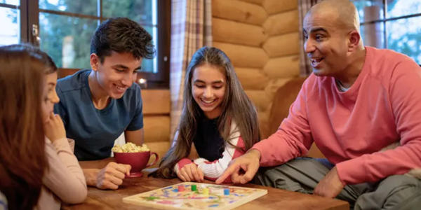 5 Thanksgiving Party Games That Will Make Everyone Laugh