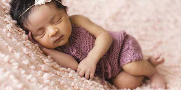 7 Best Tips for Helping Your Baby Sleep Through the Night
