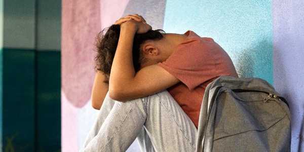 Spotting Early Signs of Teen Depression and Anxiety
